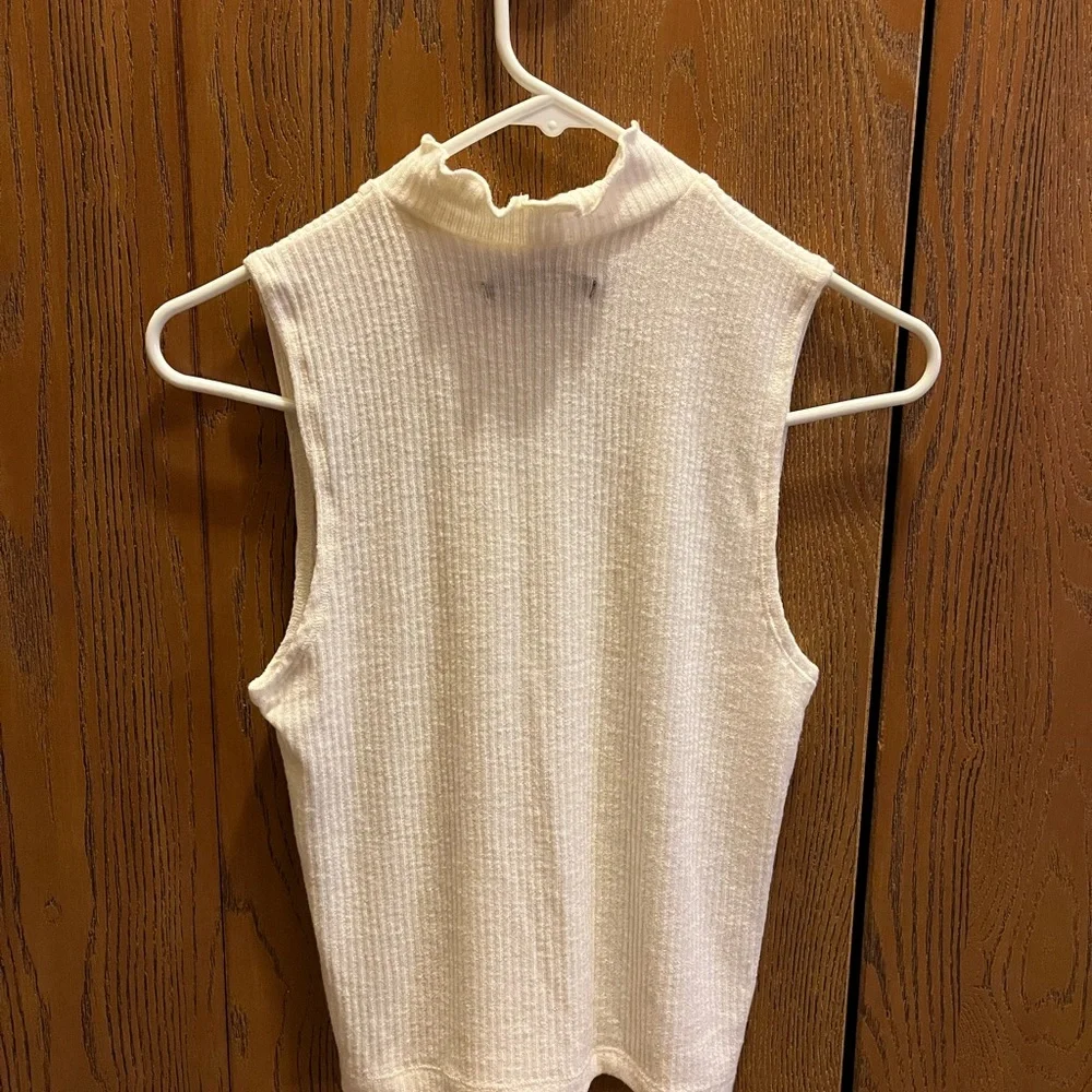 Short blouse - Picture 2 of 2